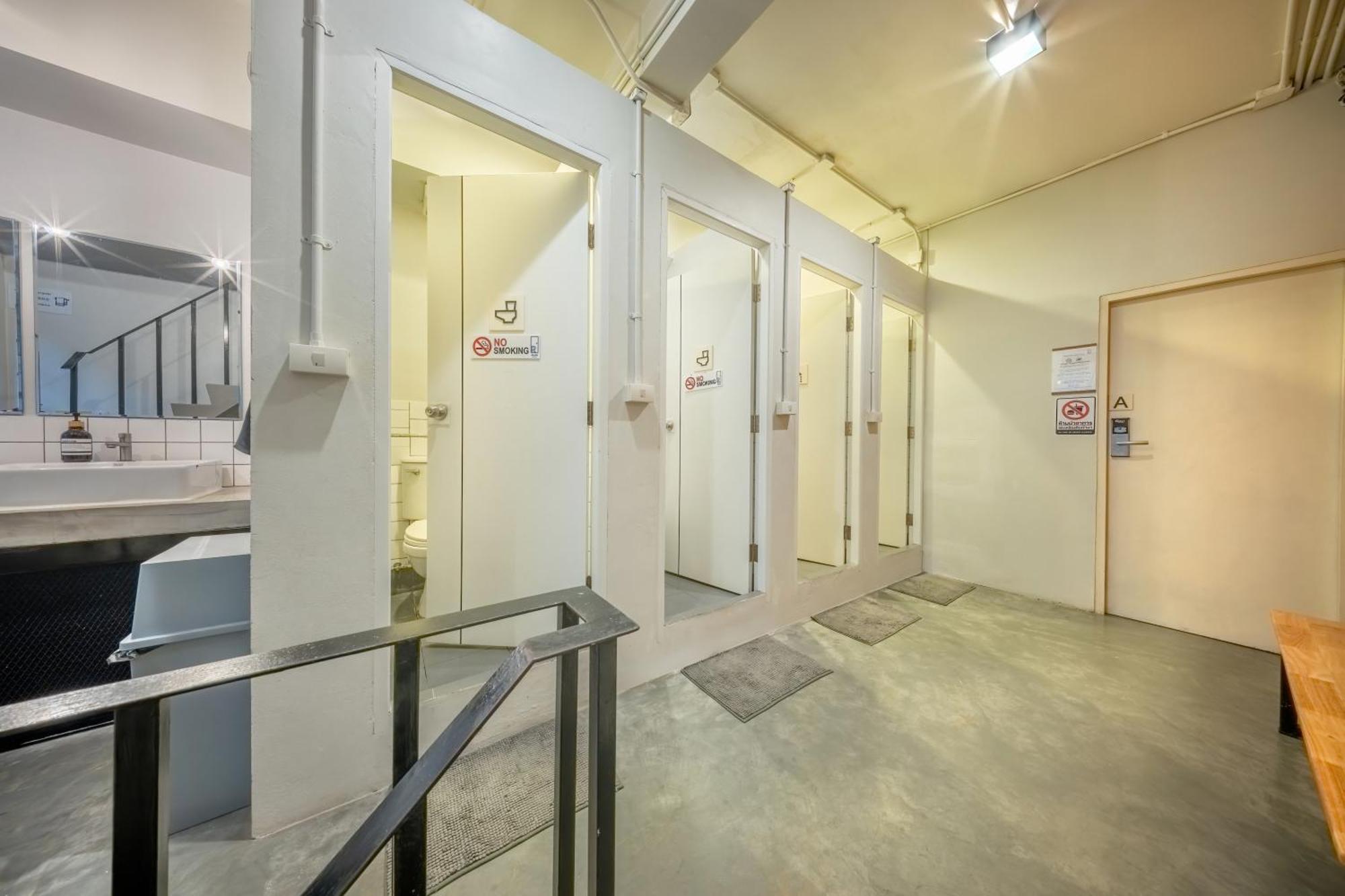 Ralph Bangkok Hostel Luaran gambar